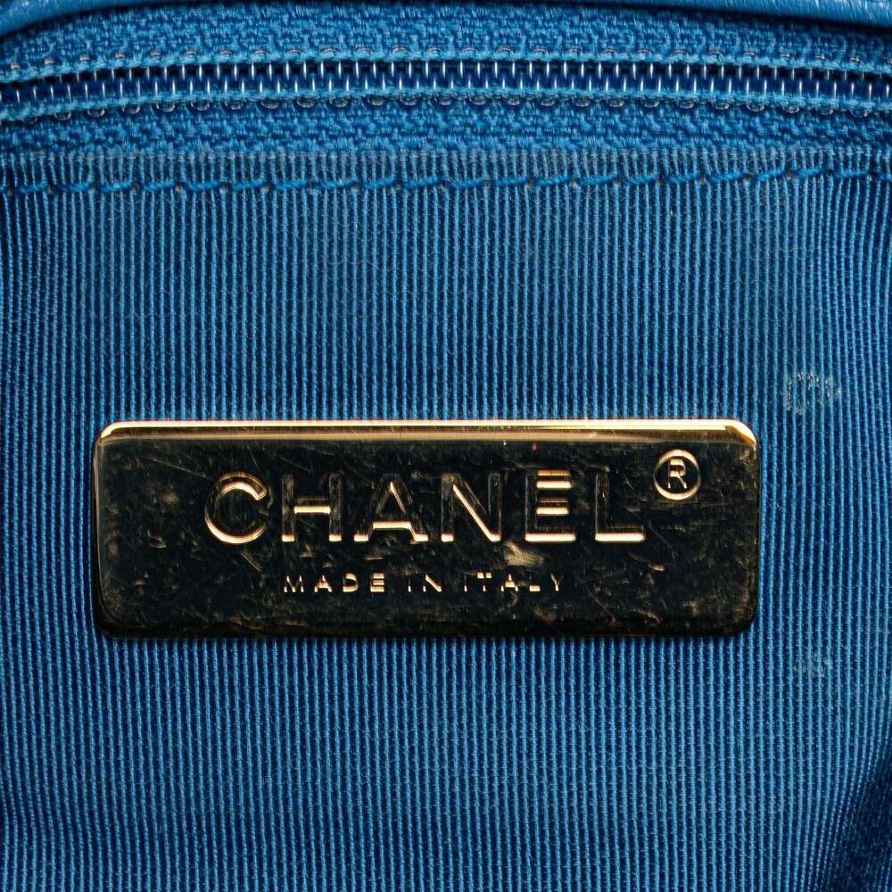 Pre-Loved Chanel Large Lambskin 19 Flap - Picture 5 of 10